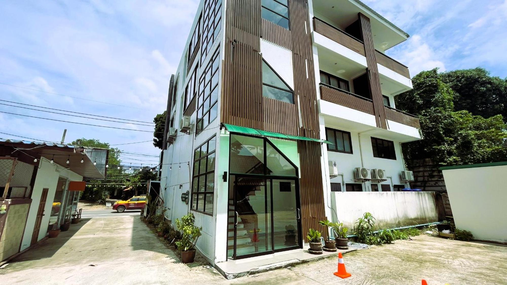 Rockstar Beach Apartments Bang Rak Beach  Zewnętrze zdjęcie